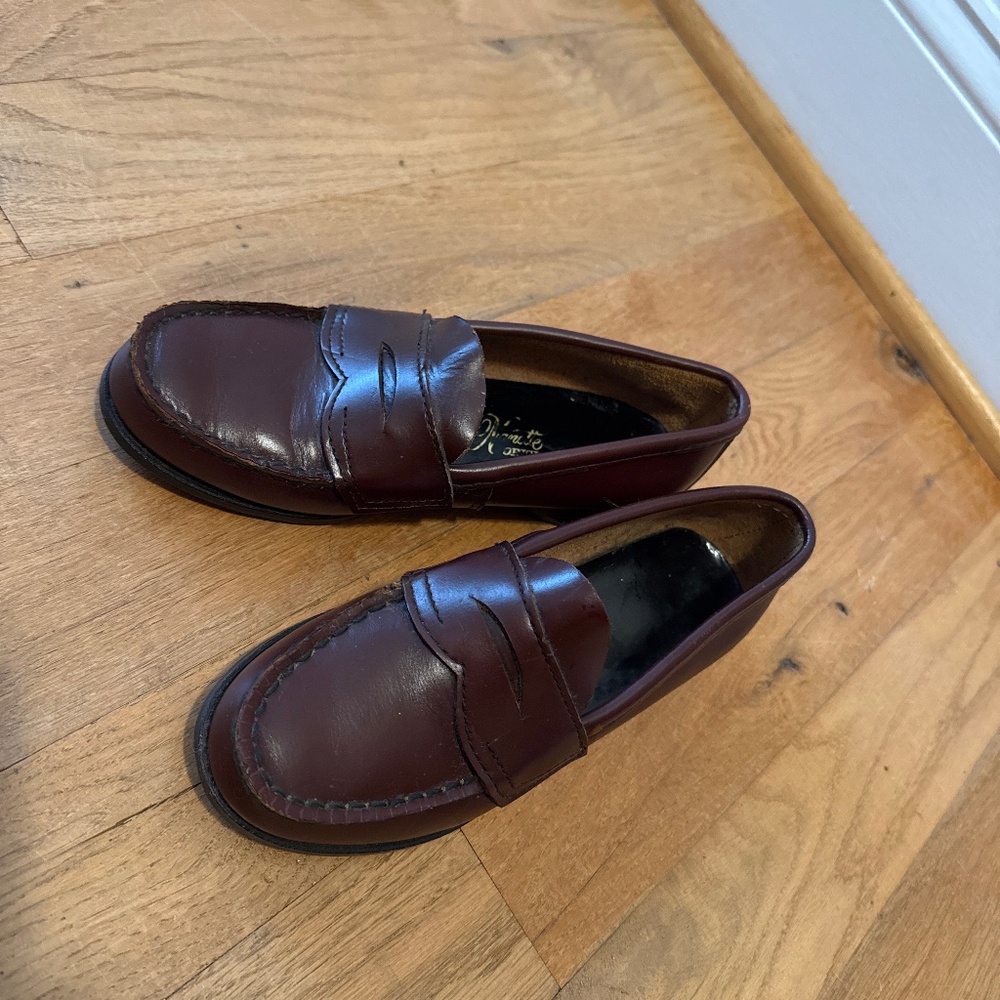 g.h bass loafer lookalike size 6